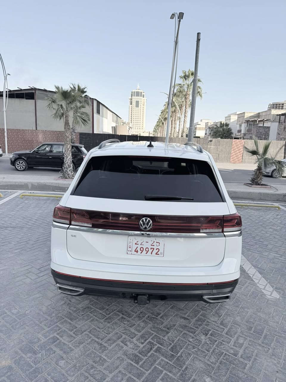 سلام عليكم
2024 Volkswagen Atlas 2.0T Se
                                                             W/Technology
فولكس واجن اطلس شكل الجديد
موديل :2024
مواصفات SE 
محرك 4 سلندر 
2.0 توربو
رقم الشاصي 1V2WR2CA1RC529919
رادارات 360 درجة 
حساسات 360 درجة 
بصمة 
صندوق بصمة
لايتات امامي ليد 
ستوب لايت ليد
لايتات زينون 
تحديد المسار 
توقف ذاتي 
علامة السيارة LED
كشنات جلد+ تبريد+ تدفئة 
الكشن الامامي كهرباء
ثلاث قطع تبريد 
7 راكب 
داخل صاج
داخل أسود
كيج ديجتال 
هند بريك بصمة
استيرن تدفئة
برده ابواب الخلف 
نقطه عمياء المرايا الجانبية
ملاحظة ( الفحص والهزه المروريه جاهزه )
مكان السياره أربيل 
صوره الحادث موجوده مع الصور
أيرباك برده والكشن طرف يمين 
السعر 20000$
***********
***********
