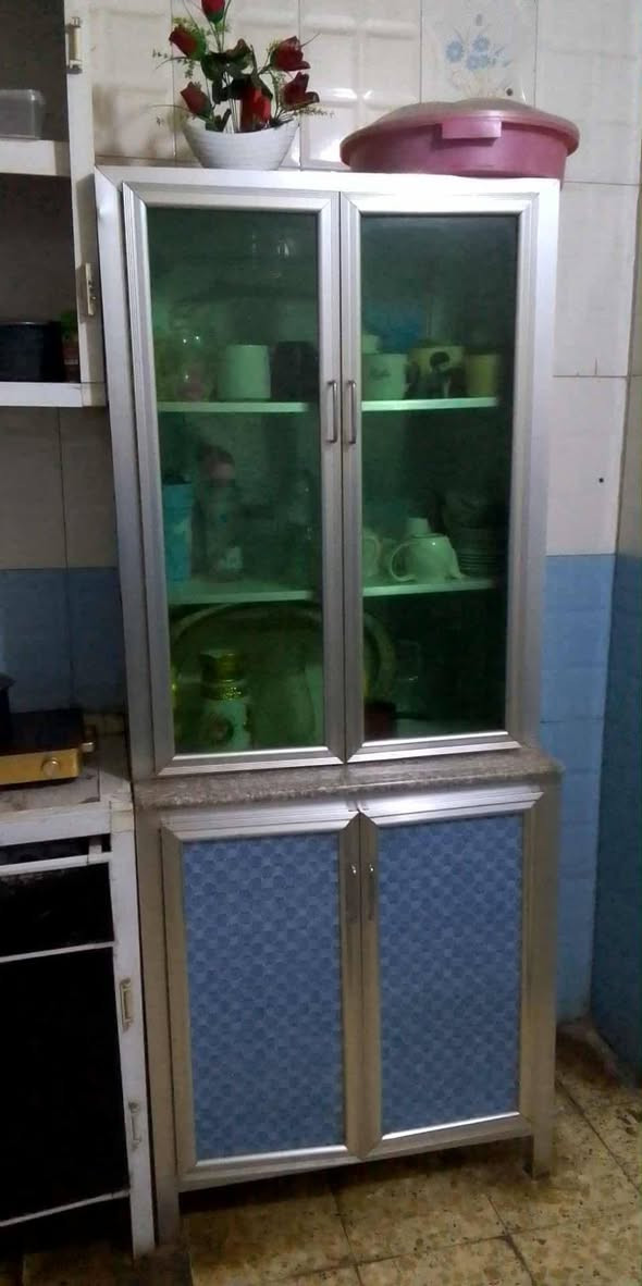 كاونتر موجود بابه مترتين مع زاويه سعر كلهن 150
 العنوان حي العسكري الشراي يراسلني خاص


**إذا كنت صاحب هذا الإعلان وتريد حذفه لأي سبب، رجاءا أرسل رسالة إلى الدعم الفني**