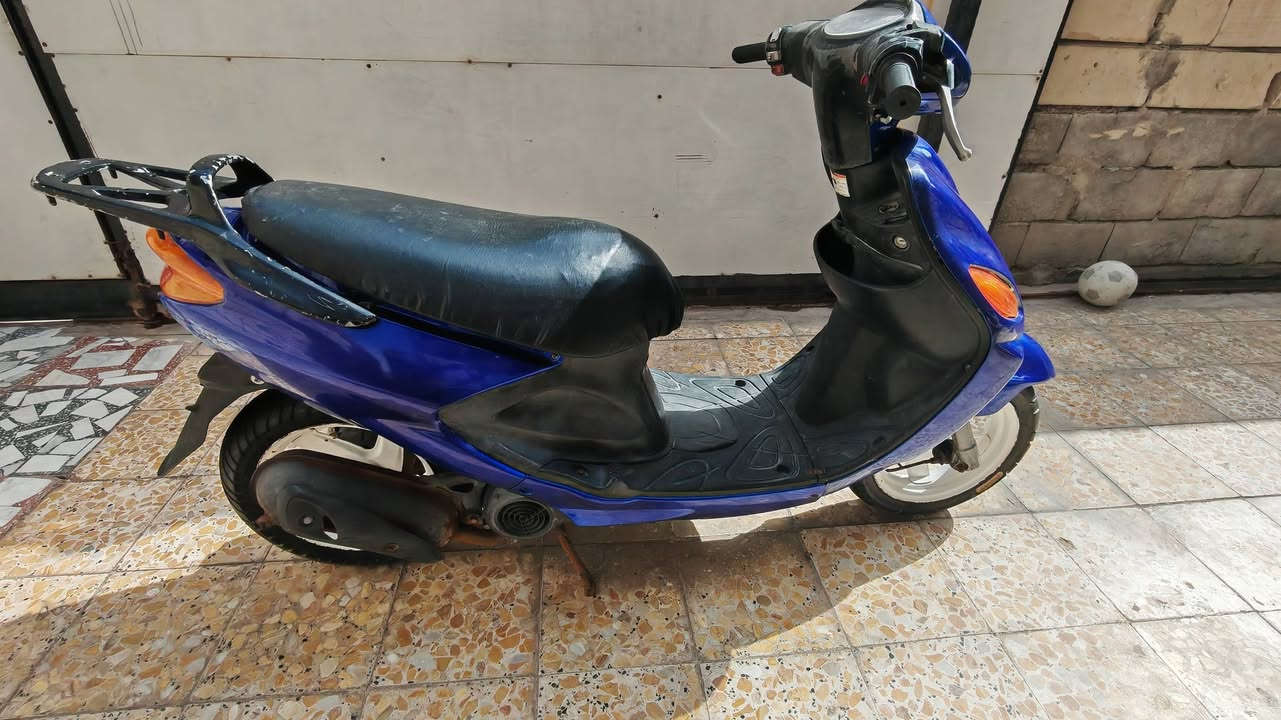 سلام عليكم دراجه للبيع دراجه حلوه ونضيفة توه مجفت ارادله بس كلجات  وسعره مناسب 750 الف وبيه مجال بصيط وحياكم الله.
للتواصل ***********
