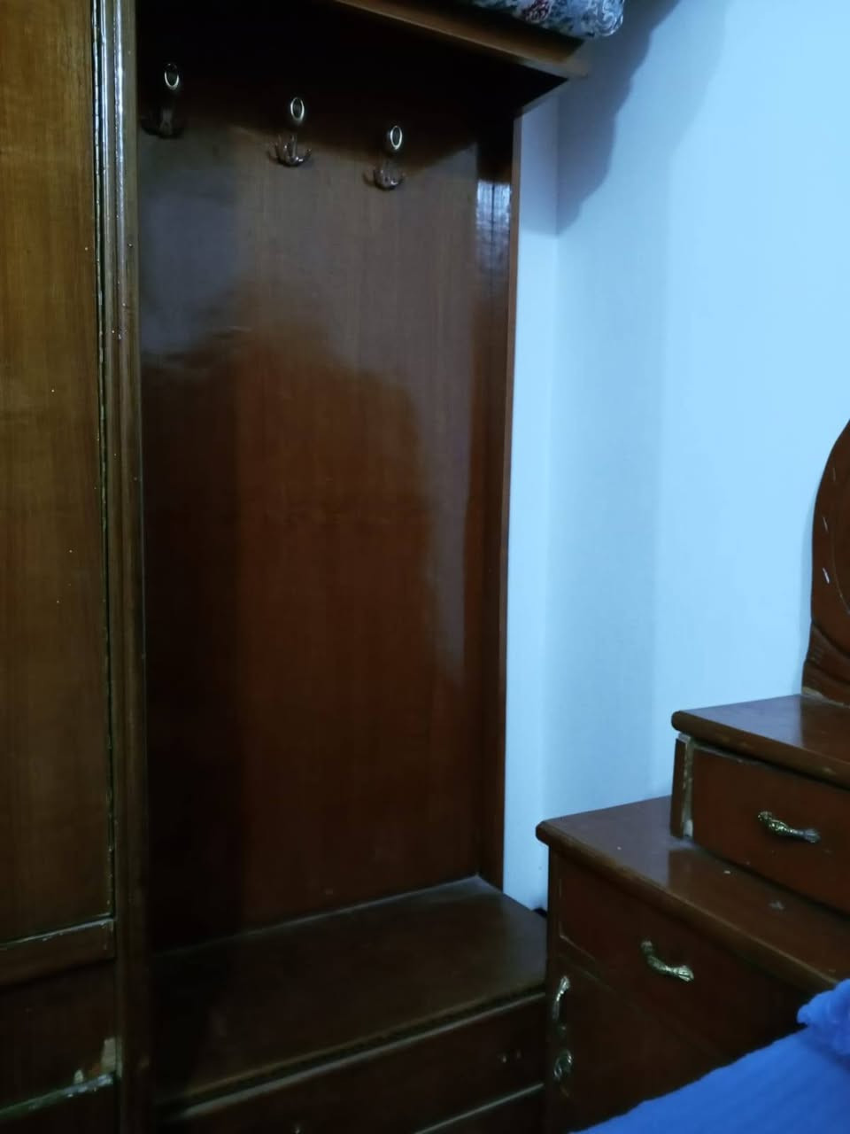 المجهز لبيع وشراء اثاث والاجهزه الكهربائيه المنزليه عامه جديد ومستعمل العنوان نجف حي عدن مقابل الطحان ***********ضرغام تابع تكتك وفيس يوجد خدمة توصيل طلبات بالكروه داخل النجف ملاحظه افتح العصر بسوك الوفاء شارع الصب بالخدمي المطار مرحبا بكم
