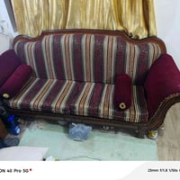 تخم للبيع قنفتين وكراسي ثنين السعر المطلوب : ٤٠٠ وبي مجال للتواصل : 07...