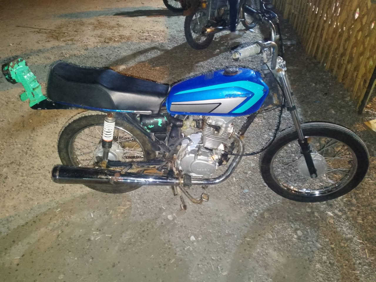 سلام وعليكم للبيع دراجه  درجه 4 كير نامه شلامجه  . ..كلك ... شلعه ومعدل تشك الكاع السعر 300وبيه مجال قليل  مكان كربلاء طريق الحسينيه الكنطره البيظاء. ***********
