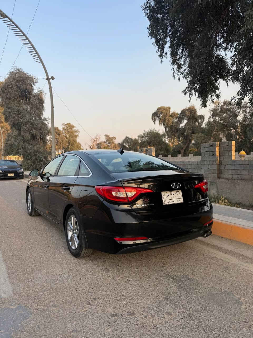 🚘 Hyundai Sonata 2017 🔥
عملية • اقتصادية بالبنزين • قيادة مريحة

📄 وارد أمريكي 🇺🇸
📊 الممشى: 95 ألف ميل

━━━━━━━━━━━━━━━

💎 المواصفات والتجهيزات:

✔️ شاشة وسطية 📺
✔️ كاميرا خلفية 📷
✔️ تحكمات ستيرن 🎛️
✔️ مثبت سرعة 🚗
✔️ تكييف ثلج ❄️
✔️ جنوط أصلية 🛞

━━━━━━━━━━━━━━━

🛠 الحالة:

• المحرك + الكير بشرط الفحص والكفالة ✅
• استعمال مرتب
• الفحص مرحب به بالكامل بكل شفافية

━━━━━━━━━━━━━━━

✨ سيارة عملية واقتصادية جداً
✨ مناسبة للاستخدام اليومي والسفر
✨ جاهزة للاستخدام بدون أي صرف

📍 الموقع: ديالى – بعقوبة
📞 *********** (اتصال / واتساب)

🚨 السعر مناسب والبيع للجادين

#سوناتا
#Hyundai
#Sonata
#سيارات_للبيع
#سيارات_ديالى
بعقوبة
سيارات_العراق
NumanAuto بعقوبة, ديالى
