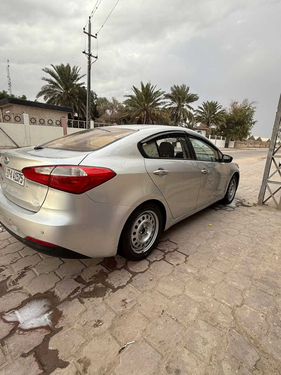 سلام وعليكم
البيع كيا سيراتو 
مديل 2014 
خليجي
رقم ذي قار بسمي 
مكينه 1600
مكينه كير كفاله 
سياره جاهزه 
على اخر حبايه 
حداده تبريد 
تخم تاير 
مابيه نقص 
بيه تبديل جاملع وبنيد 
وبارد ربع القماره طاير على البنيد 
ابيع شوف العين بكان السياره بصره 
الشراي ينتصل ويدلل رايده ب90 وبيه مجال قليل /***********
