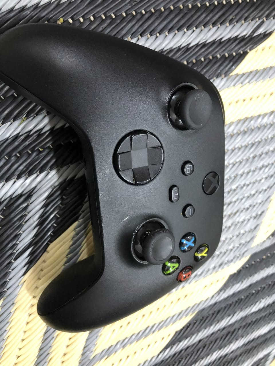 السلام عليكم يده XBOX سيريس

نقص بيها فقط القبق للبطارات

شغاله 100‎%‎
للتواصل متواجد ماسنجر


**إذا كنت صاحب هذا الإعلان وتريد حذفه لأي سبب، رجاءا أرسل رسالة إلى الدعم الفني**