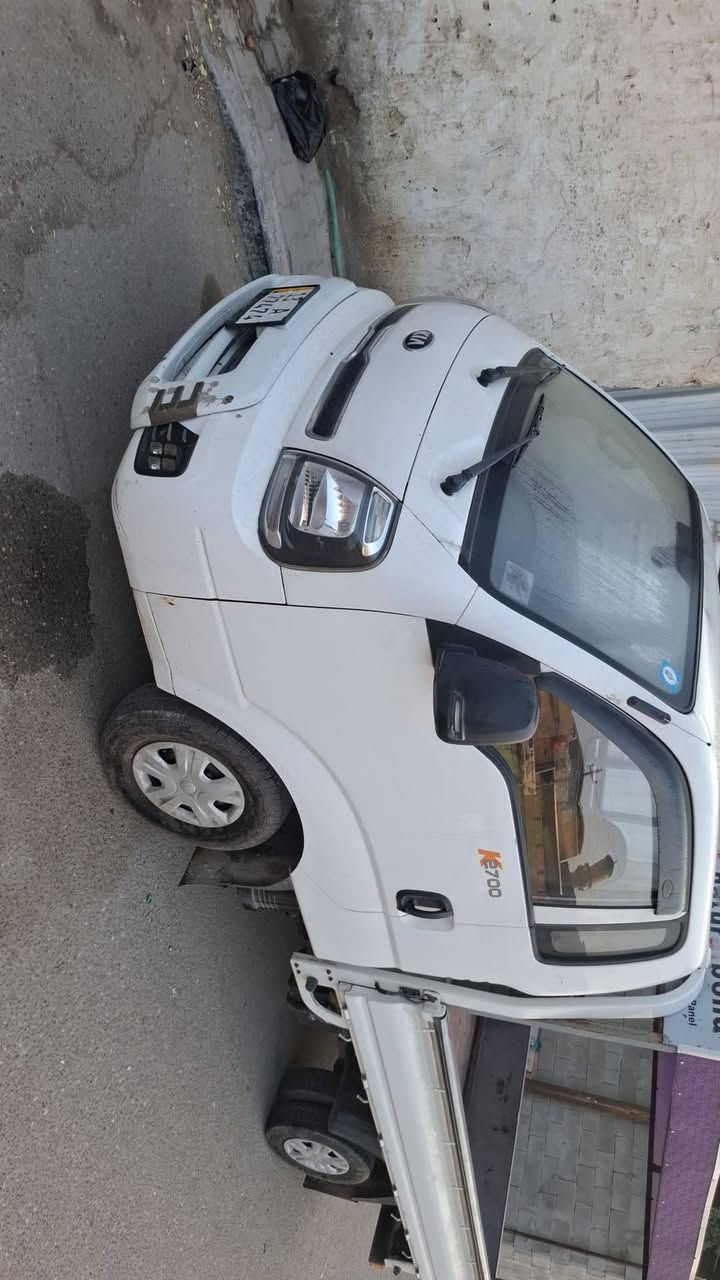 سياره حمل للبيع مكفوله ماكينه حداديه مكفوله تخب تايرات جده سنويه جديده بسمي السياره رقمها ميسان السياره والسعر 125 بيها مجال والعنوان البصره الجمهوريه ***********
