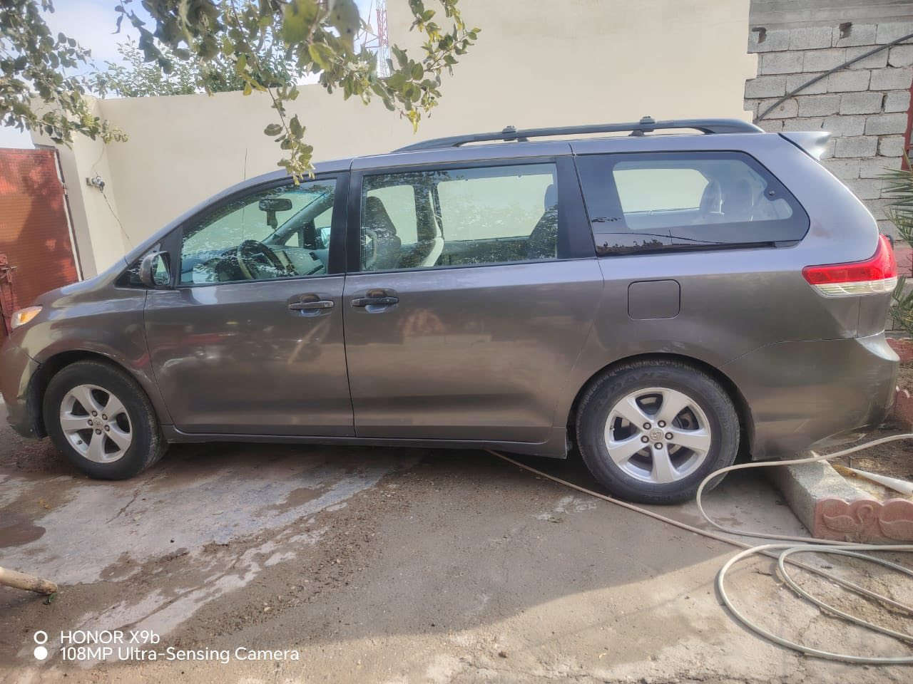 السلام عليكم…..
للبيع سيارة سينا موديل ٢٠١١ سبعة راكب سيارة كاملة مكملة اي نقص مابيهة وارد أمريكي رقم بغداد سيارة بأسمي تحويل ثاني يوم 
مكلف بالنشر
الاتصال على هذا الرقم ***********
