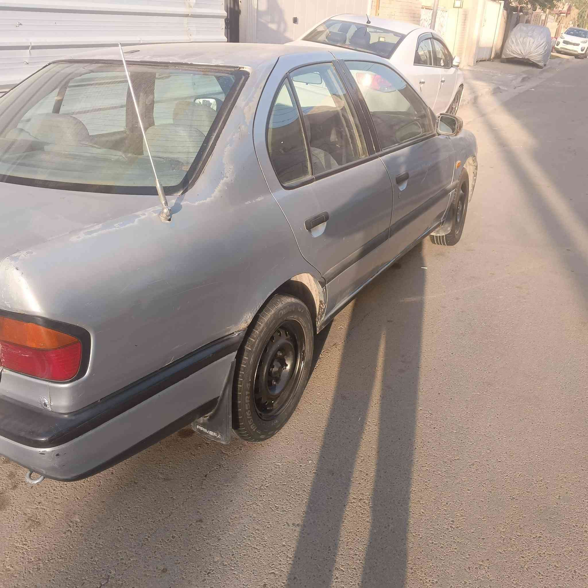 السلام عليكم
نيسان بريميرا ٩٦
كير عادي 
رقم بغداد انكليزي
ارضية جلد درجه اولى
دوشمة كشنات جديدة 
كهربائيات شغاله 
غرفه حلوه 
باتري جديد 
سياره حلوه 
سعر ٣٣ 
***********
بغداد
