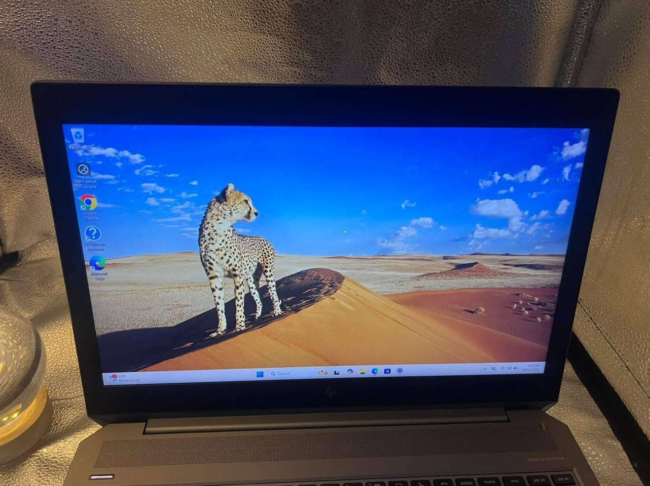 راح تعتمد عليه بكلشي!!
الوحش الانيق : Hp ZBOOK 17 G5 

وحش الاداء متوفر بكرت شاشة انفيديا Nvidia P1000بحجم 4GB

اذا تريد جهاز يفيدك برامج هندسية والعاب احترافية وسعر معقول؟ وصلت للخيار الصح 

لان هذا اللابتوب يجمع بين القوة والحجم والسعر المعقول...

نحجي بالمواصفات :

• core i7 8850H معالج
• Nvidia quadro P1000 4GB كرت شاشة خارجي
• 16GB DDR4 الرام
• SSD 256GB تخزين 
• 17.3 FHD SCREEN شاشة بحجم عملاق ودقة عالية

شنو يشغل من برامج؟ يشغلك كل البرامج الهندسية والتصميم بالراحة
شنو يشغلك العاب؟ تقريباً جميع الالعاب يشغلها 

الملحقات : 
اكيد الشاحن بقدرة 230w عكس الشواحن التجارية الي تجي فقط 150w
ويجيك ويا ماوس كيمنك 
وكذلك يجي ويا ماوس باد كيمنك 
واكيد حقيبة انيقة

سعر اللابتوب راح يكون 570 الف فقط  

الضمانات؟ 
10 ايام من اي خلل استبدال 
ضمان بطارية ساعتين فما فوق في الاستخدام الطبيعي 

حالة البطارية : ممتازة 

ادخل احجزها لان صعب تحصلها بعد : *********** واتس 
ادخل احجزها لان صعب تحصلها بعد : *********** واتس 

او على الخاص 
لا تتردد وباجر هذا الوحش يمك...
