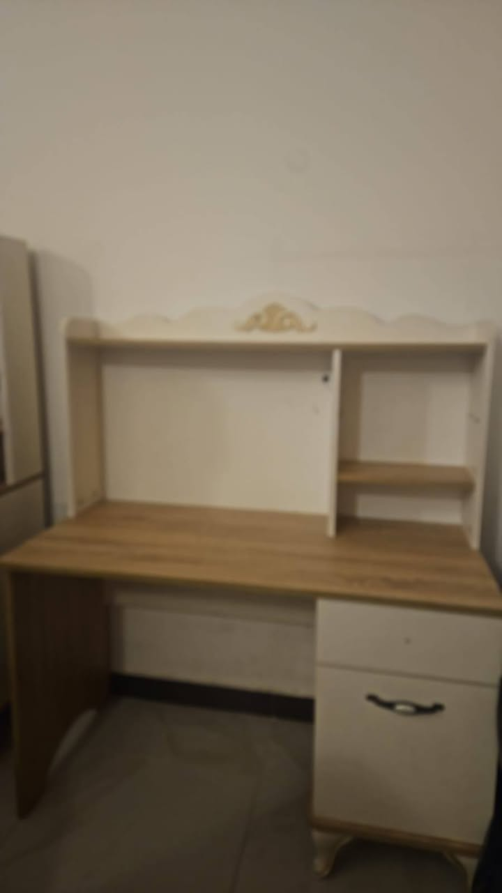 ,غرفه للبيع كلش نضيفه السعر
مع نقل وشد 600


**إذا كنت صاحب هذا الإعلان وتريد حذفه لأي سبب، رجاءا أرسل رسالة إلى الدعم الفني**