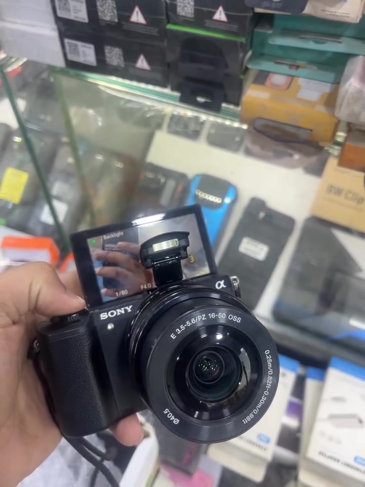 متوفر سوني a5100 بحاله الوكاله مع كامل ملحقاتها ودبل بطارية وشاحنه دبل وجنطه وعدسه


**إذا كنت صاحب هذا الإعلان وتريد حذفه لأي سبب، رجاءا أرسل رسالة إلى الدعم الفني**