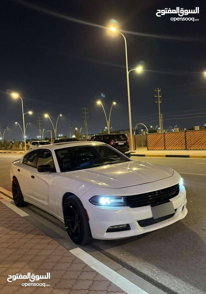 السلام عليكم
دودج جارجر فول مواصفات موديل 2020 SXT PLUS, رقمها بغداد مشروع وطني، السيارة ماشية 91 mi, فتحة بانوراما، كشنات جلد اسود ، كشن تدفئة وتبريد وبقية المواصفات معروفة..

السيارة حادثها دعاميات فقط ومبدلات اصليات نفس اللون، وبيها صبغ شبر يم الجناح بالصندوق اثر طعجة صغيرة، وبيها باب مبدل نفس اللون بلادي  بدون صبغ اثر طخة خفيفة.

السيارة بدون ايرباك، واستخدامها شخصي وداخلها نظيف جدا.. 

سعرها 235 وبيها مجال، رقمي بيه واتساب***********
