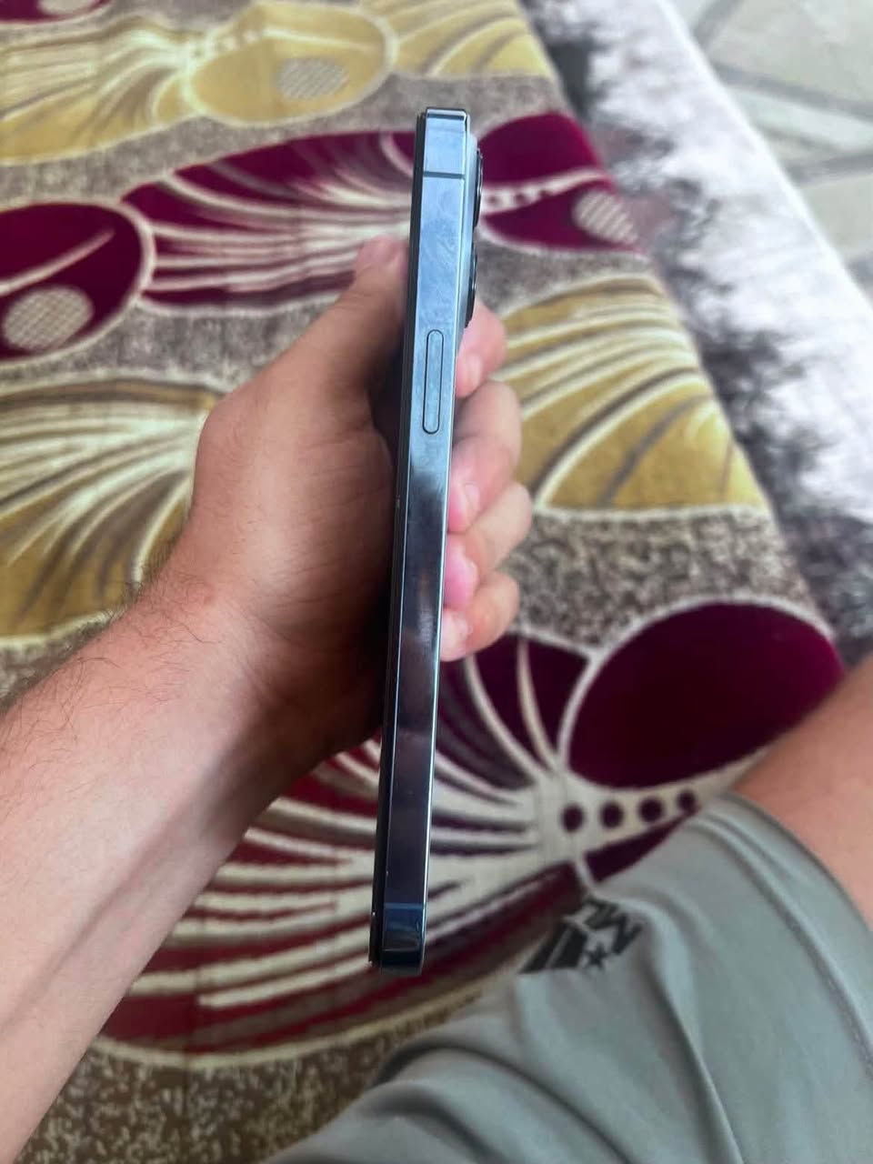 السلام عليكم شباب ايفون 13 برو ماكس
بطاريه 70
ذ 256
مبدل شاشه فقط نوعيه زينه ظهر مثل ماله يرادلها تبديل 
البيع مكان سبع قصور لاوسمه
السعر 400 وبيع مجال 
رقم ***********
