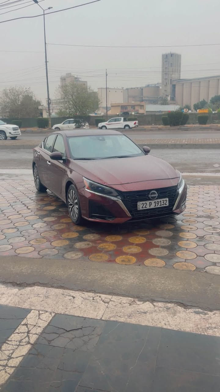 سلام عليكم التيما 2023 SVبلص اعلى فئه موصفات معروفه موصفاتها سياره بيها قطعتين صبغ ماشيه 40الف كيلو باسمي رقم اربيل السعر 168وبيها مجال مكاني بغداد ***********
