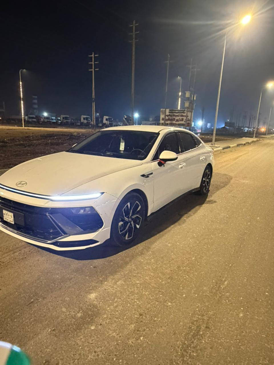 سوناتا للبيع 2024 بنزين وارد كوري اصل بعدهي مامرقمه اترقم اي محافظه السياره فول مواصفات عده التنته رادارات كاميرات ٣٦٠ درجه كشن خزن لداد دشبول نضام سبورت قياده ذاتيه توقف ذاتي شاشه كبير تتكون من ١٢ عينه متغيرت الشكل 
السياره إنه مستورده توه طابه بيه قطعتين صبق من كوريه 
مكانه الزبير
سعره 195 قابله للتفاوض
*********** البصرة, العراق
