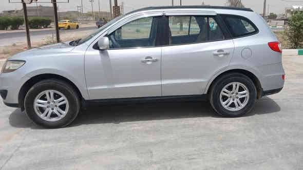 سلام عليكم
سنتافي مديل 2010 
رقم مميز بغداد 27775 بسمي 
تبريد قطعتين نقص غاز 
5راكب 
تحكم ستيرن 
اشاير بل مري 
دشبول شاشه كبيره 
 كير محرك نضيف حجم 2400 دوش المرغوب 
تخم تاير جديد
حداديه امامي خلفي جديد  
بيها قطعة وحده مصبوغة البنيد ودعامية الكدام 
شخوط  بل باب  مال سويج مع رصعات 
السعر 120$وبيها مجال قليل 
***********
***********
