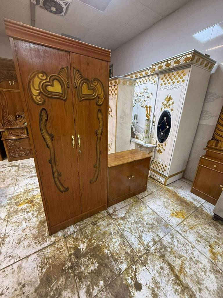 صاج عراقي عنوان بغداد نضافه 100/80توصيل مجاني داخل بغداد.. ومحافضات بكروا سعر، 750 وبيها مجال ال شراي يتفضل وتساب ***********
