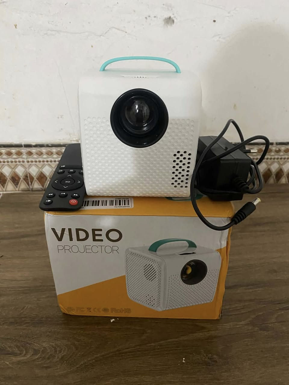 السلام عليكم
جهاز داتا شو شو عرض سينمائي . يعرض موبايل  يفيد الدراسة بي منفذ Hd لربط ستلايت ومنفذ الفلاش .مشاهدة واضحة.يحتوي على مكبر صوت مدمج.مع ملحقاتها   (محوله تشغيل +ريموت )السعر : 50 الف


**إذا كنت صاحب هذا الإعلان وتريد حذفه لأي سبب، رجاءا أرسل رسالة إلى الدعم الفني**