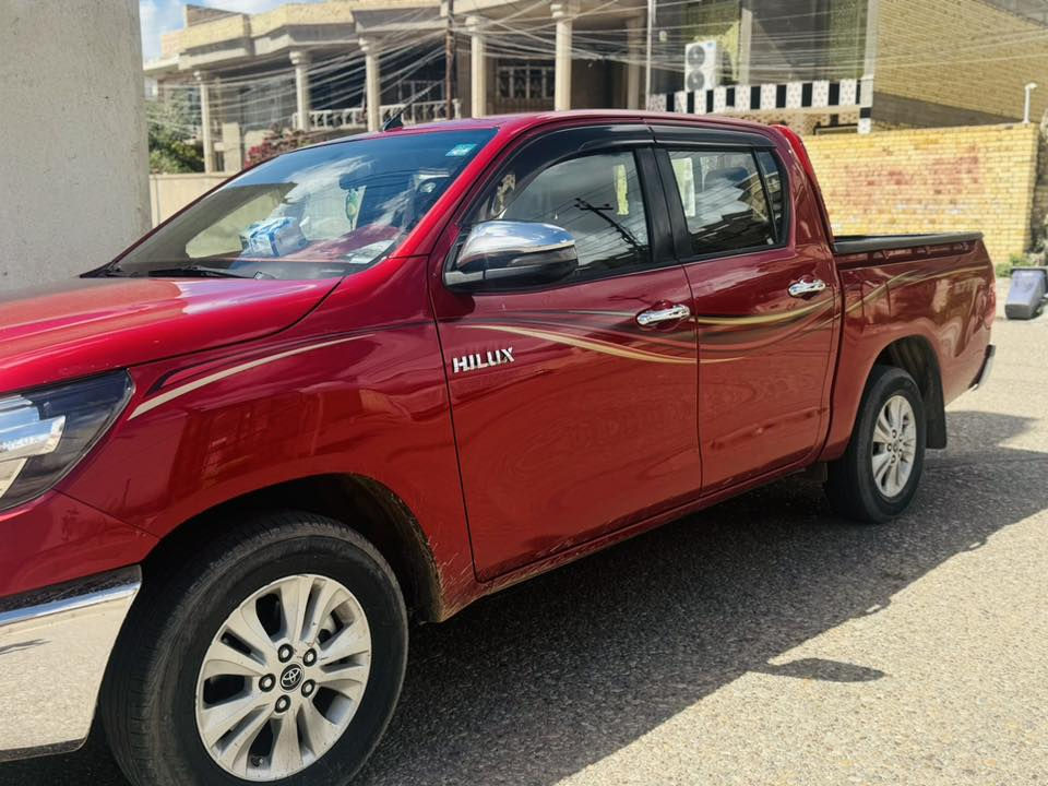 هايلوكس 2019 2w للبيع
السياره شركة ساز
لون احمر 
كير اوتماتيك
بيه صبغ جزء من الجاملغ الامامي الايمن /صبغ جزء من باب الامامي الايمن
بصره رقم جديد 
سنويه جديده لحد 2031
هاتف :*********** 
ملاحضه المداور بنفس اليوم
المكان /ميسان/المجر الكبير
