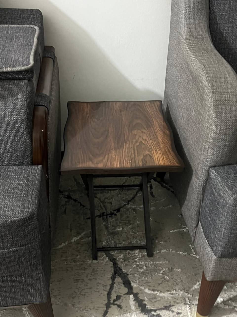 سلام عليكم ورحمة تخام 10مقاعد للبيع حلو نضيف مآبي شي سعرة 450بي مجال مكاني بغداد جديدة سريع محمد القاسم خلف مجمع الزهور ***********
