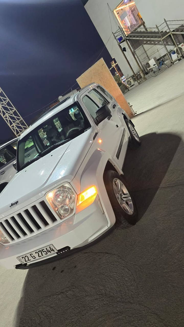 جيب ليبرتي موديل 2012
خـلـيـجـي شركة نيڤا كفاله عامه 
فول مواصفات فتحه سقف تحكم ستيرن كروز سرعه فور ويل اوتو شاشه جبيره قلاب سماعه دمام 
كامره خلفيه حساسات قماره شامو داخل نضيف 100٪ سياره على وضع شركه مابيها نقص ابد محرك وكير وحداديه وتخم تاير جديد نصبتها احله من صور رقم اربيل دولي جديد هزه جديده تحويل وكاله حاضر مكان السياره البصرة 
السعر 125 وبيها مجال للشراي
*********** اتصال + واتساب
