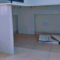 ميز mdf زاوية قياسة  الطول ١٦٠ سم العرض ١٤٠ سم العمق ٧٠ سم  الارتفاع ١...