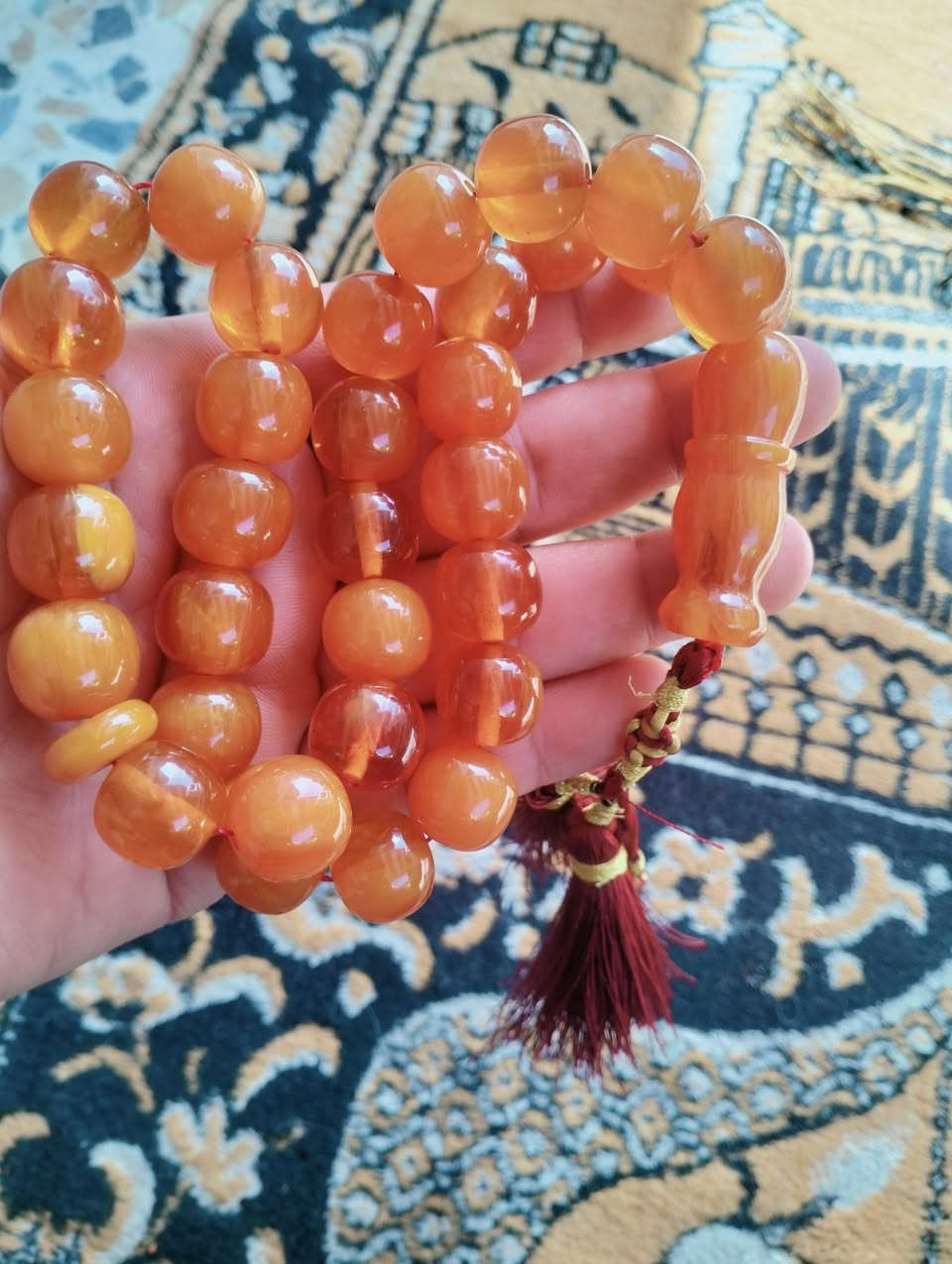 عظم عاج قديم طمغه وذهب الرجال كهرب عطش
‏‪0783 292 8421‬‏
بي واتساب
