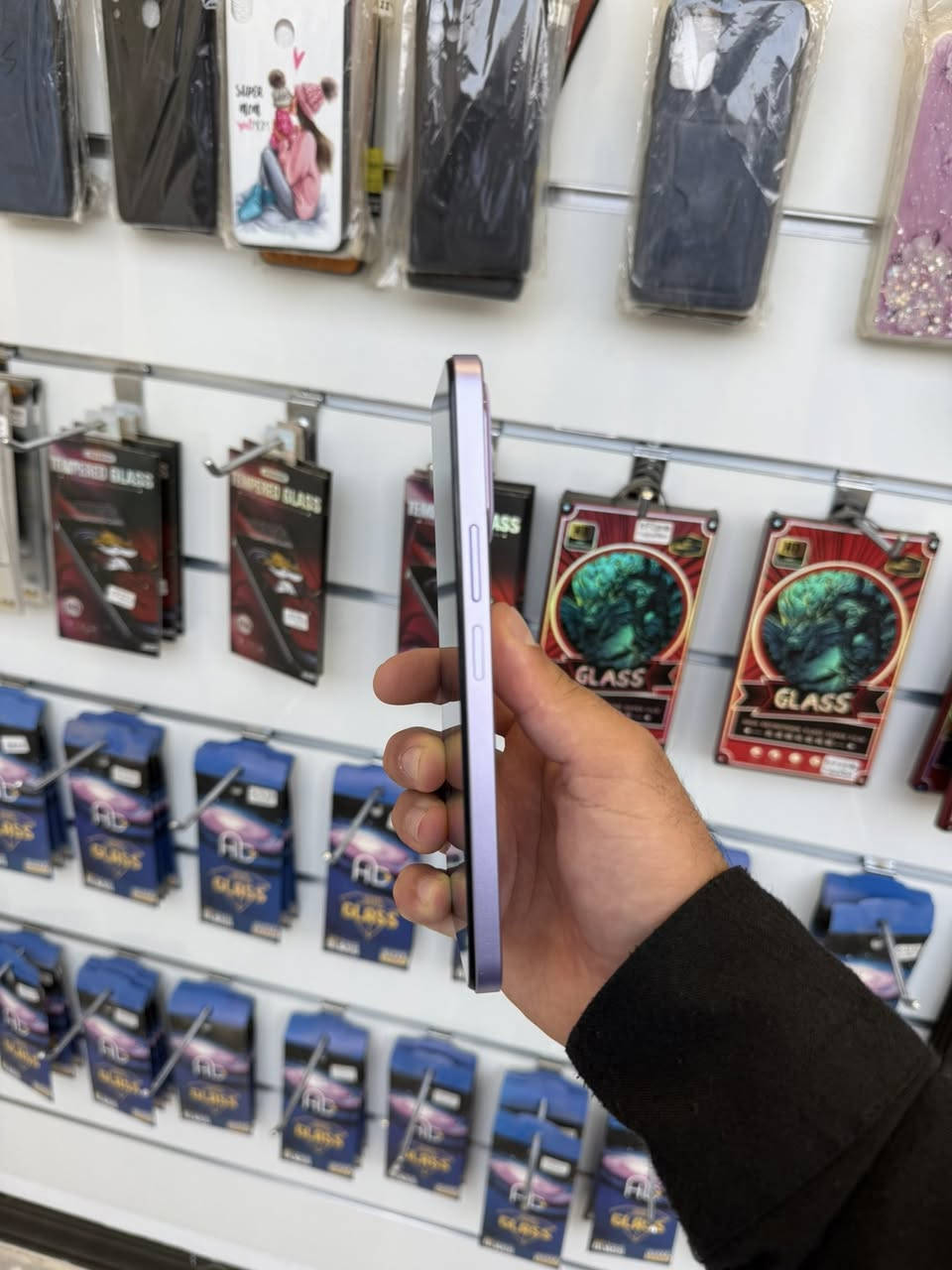 (Honor x6b    هۆنەر)
RAM 6 gb
ROM 256
نەکراوە زۆر جوان 
تەنها ٣ڕۆژە کڕاوە
گەیاندن هەیە
***********
