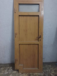 باب المنيوم • عرض ٧٥ • ارتفاع ١٩٠