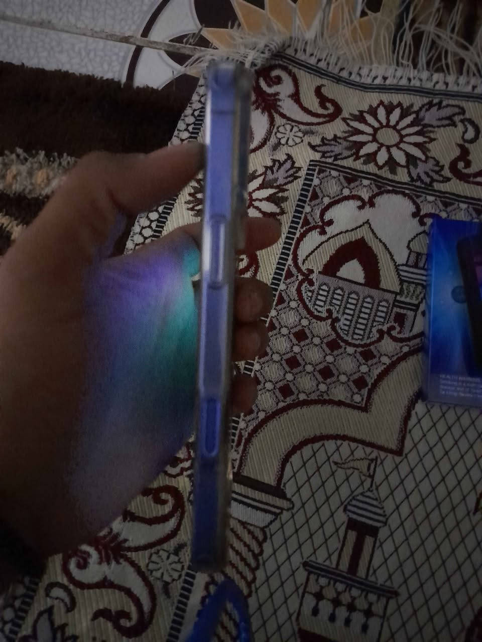 ايفون 16بلس ذاكره 128مشحون 125مره بطاريه 100اخو جديد وياه كارتونه تلفون مكفول من كولشي العنوان بصره أبو لخصيب محيله طريق سيد حامد وشغلي بل عشار وين متحب تجي هلا بيك سعر 975 رقم تلفون *********** ابو الخصيب, البصرة
