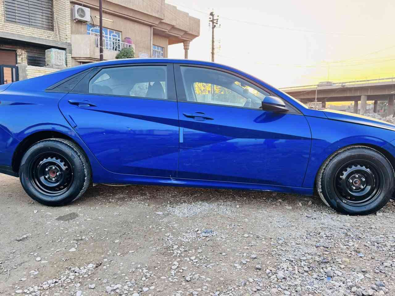 السلام عليكم
للبيع فقط بدون مراوس

النترا 2024 

وارد امريكي

ماشيه 43 ميل 

حادثهة جاملغ خلفي وثاني بي رصعه وهم صابغي ولباقي مكفول بدون أيرباك 

مواصفات

مكينة 2000 دوش

بصمة تشغيل وابواب

شاشه كبيره متصل ديجتل 

لد بلدشبول متغير

لايت زنن بلادي 3 عدسات

كار بلي 

رادار امامي

ورادار خلفي

ورادار جانبي

تحديد مسار

قياده ذاتيه

تنبيه خروج عند المسار

ولد نهاري. فول تحكم ستيرن

كير اوتو +عادي‼️. تنبيه. اهتزاز. بلستيرن 

السياره بعده بوضع الشركه ومابيه ولا نقص

رقم اربيل الجديد تحويل وكاله مضمون 

للاستفسار

السعر 155$ وبيهة مجال بسيط 

العنوان بغداد جكوك 

***********
