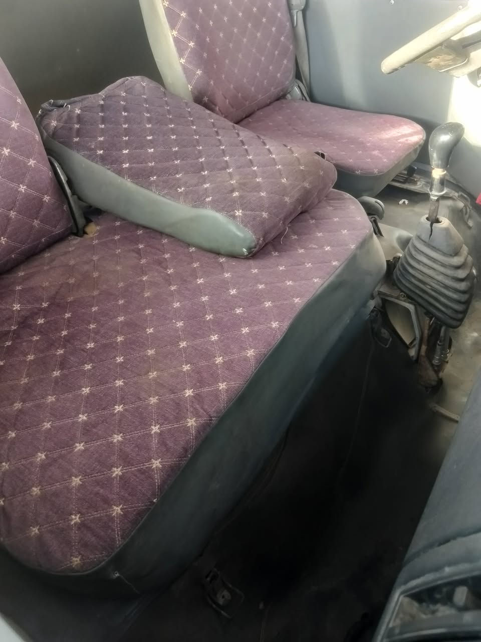 سلام عليكم كيا حمل موديل 94مكفوله من كلشي كير اكسن محرك دحويل ثاني يوم رقم بغداد تصال ***********مكان بابل جبله
