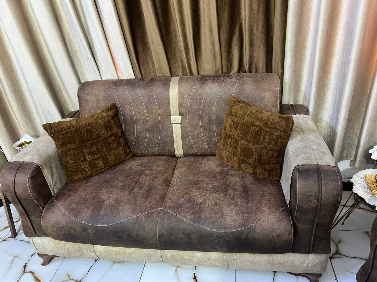 للبيع ديوان وبردات وجراجف مال ديوان كله للبيع


**إذا كنت صاحب هذا الإعلان وتريد حذفه لأي سبب، رجاءا أرسل رسالة إلى الدعم الفني**