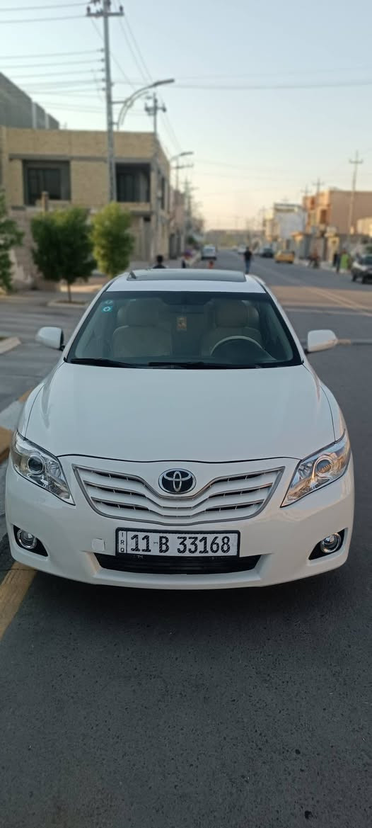 السلام عليكم   
اللهم صل على محمد  
اليدور نضيف وجناي 
 مTOYOTA   كامري خليجي 2010 GLXفول مواصفات ابيض صدفي 
  
   شرط التحويل رقم بغداد دولي دولي
 
محرك 4 سلندر   2400 
  
 
بيها السياره بيها كم قطعه صبغ اثر تكشير بدون دكه جاكوج سياره مال جناي  السياره   كلش حلوه ماشاء الله 
بيها تكشير بسيط بالقماره 

كهربائيات كلها شغاله
  محرك سبانه ممدوده عليه 
 
 باتري جديد  اصلي 
  تبريد منضومه كلها ع البلاد تبريدها ثلاجه 
تدفئه شغاله 
تخم تاير  
سنتر لوك  السياره  سلايت روف 
برده خلفيه كامره صاج ملكي حتى الستيرن صاج تحكمات 
    
تجي تفحص وتقتنع واني حاضر 
        
العنوان الانبار الفلوجه 
 …السعر 107  وبالعافيه ع ياخذها 
بدون مراوس بدون اقساط بيع نقد فقط 
 الشراي يتصل📞 وحياكم الله  اخوتي‏
***********
***********
