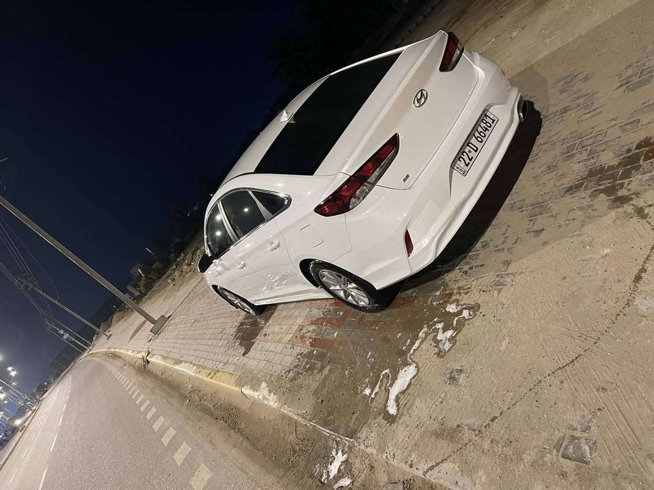 للبيع سوناته وارد مريكي ضرره قبق جنطه بس لباقي كفاله موديل 18سياره حيل جديده سبيره مانازل رقمه ربيل بسمي سعر تصال وه اني خادم لشراي***********مامتواجد عله نت
