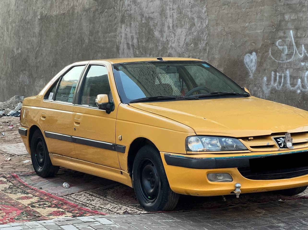 سلام عليكم بيجو بارص 2015 سياره خير من الله كير مكينه فرنسي صدر جديد دواخل جديد كهربائيات كلها شغاله تبريد شغال تخم تاير جديد قبل شهر شادهن رقم بغداد دولي غرامات مصفره بكلايتات لد جدد ماصدات نفطيه جدد السعر ب 48 وبيها مجال بيها فقط الهلال خلفي صبغ العنوان بغداد الهاتف ***********
