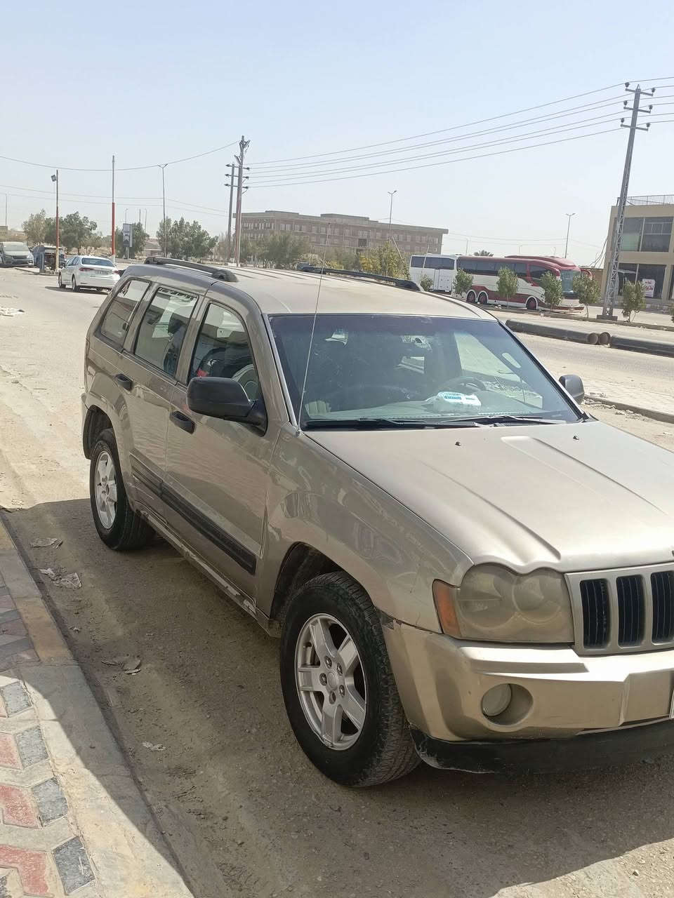 السلام عليكم جيب 2005 رقم بغداد سياره مكفوله من الضربه بس صبغ جماليه مكينه بيه تبخير كير حداديه تبريد مكفولات سعره 65 وبيه مجال مكانه نجف ***********
