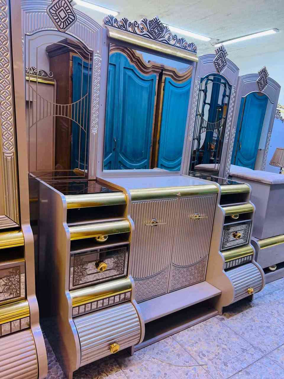 غرفه تركي 11 قطعه
نظافته 95 💯 سعره  صدمه
خشب بلوك سرير مخزن
شد ونقل مجاني داخل بغداد
توصيل للمحافظات بكروه
نقل وشد داخل بغداد مجاني ومحافظات بكروه  عده غرفه البيع دزوها لي خاص حجز على وتساب*********** تابعو صفحه 🩷
