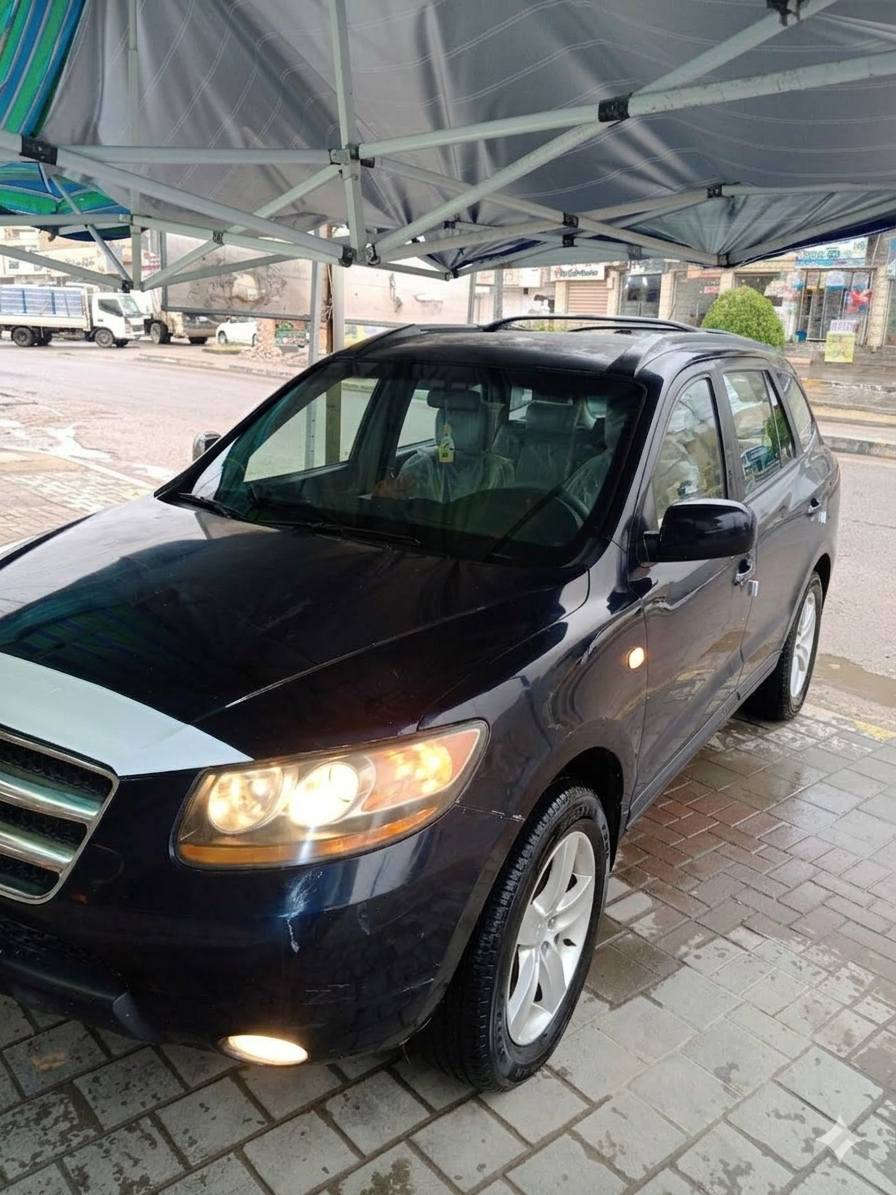 بس ب ((93)) بلعافية عل ياخذها
أرخص سنتافية بلعراق 
خمسة راكب مكينة 6 سلندر 
السيارة ماشية 153 
سيارة كاملة مكملة أي نقص ما بيها مكفول من الدعامية الدعامية ماكو شي بيها مايشتغل مكينة وكير جدد بشرط كهربائيات بشرط 
تبريد ثلاجة 
تخم تاير جديد 
كشرها يخبل
لون حبري لامع 
غرفتها جديدة زلغ واحد مابيها سيارة مال جاني نشرات وتحكم وشاشة تحكم ستيرن 
سنتر لوك سيارة ربع ماتذب عليها بلعافية عل ياخذها 
السعر : 93 وبيها مجال خابرني وتدلل 
العنوان : بغداد شارع عدن
الرقم : ***********
