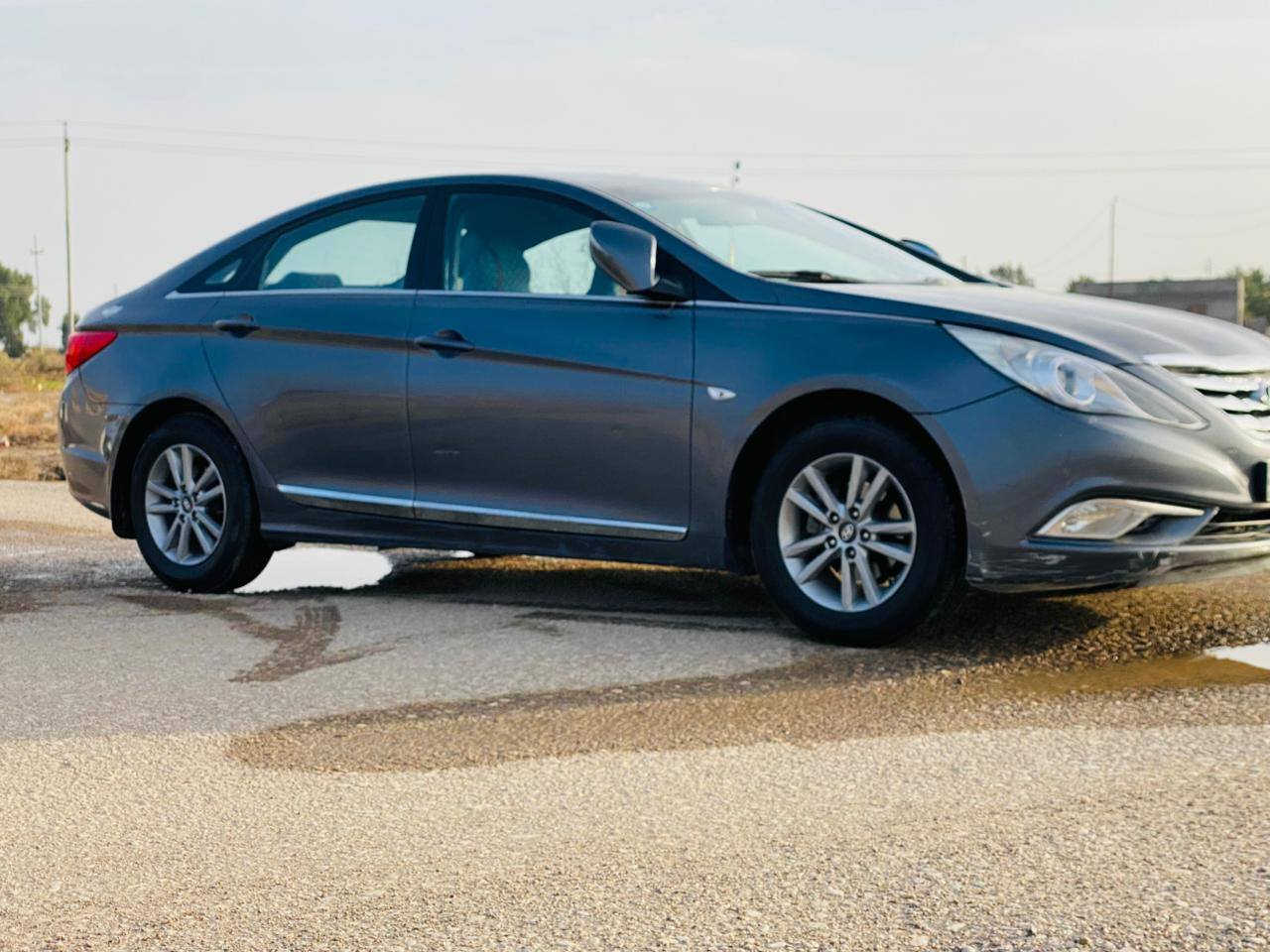 سلام عليكم لبيع سوناتا 14كوري كفالة عامه ضربه وتبديل وصبغ حداديه وتخم تأير ومكينه وكير كفالة سنويه ل 30 تحويل مباشر مشروع وطني رقم بغداد ماشيه 120الف سياره فول من عد لفتحه سعر سياره 105بيه مجال مكان سياره عماره شراي ينتصل ***********
