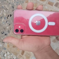 11 نضيف ممبدل بي شي ذاكره 128 والبطاريه 82 سعره 275 مكاني بغداد حي الج...