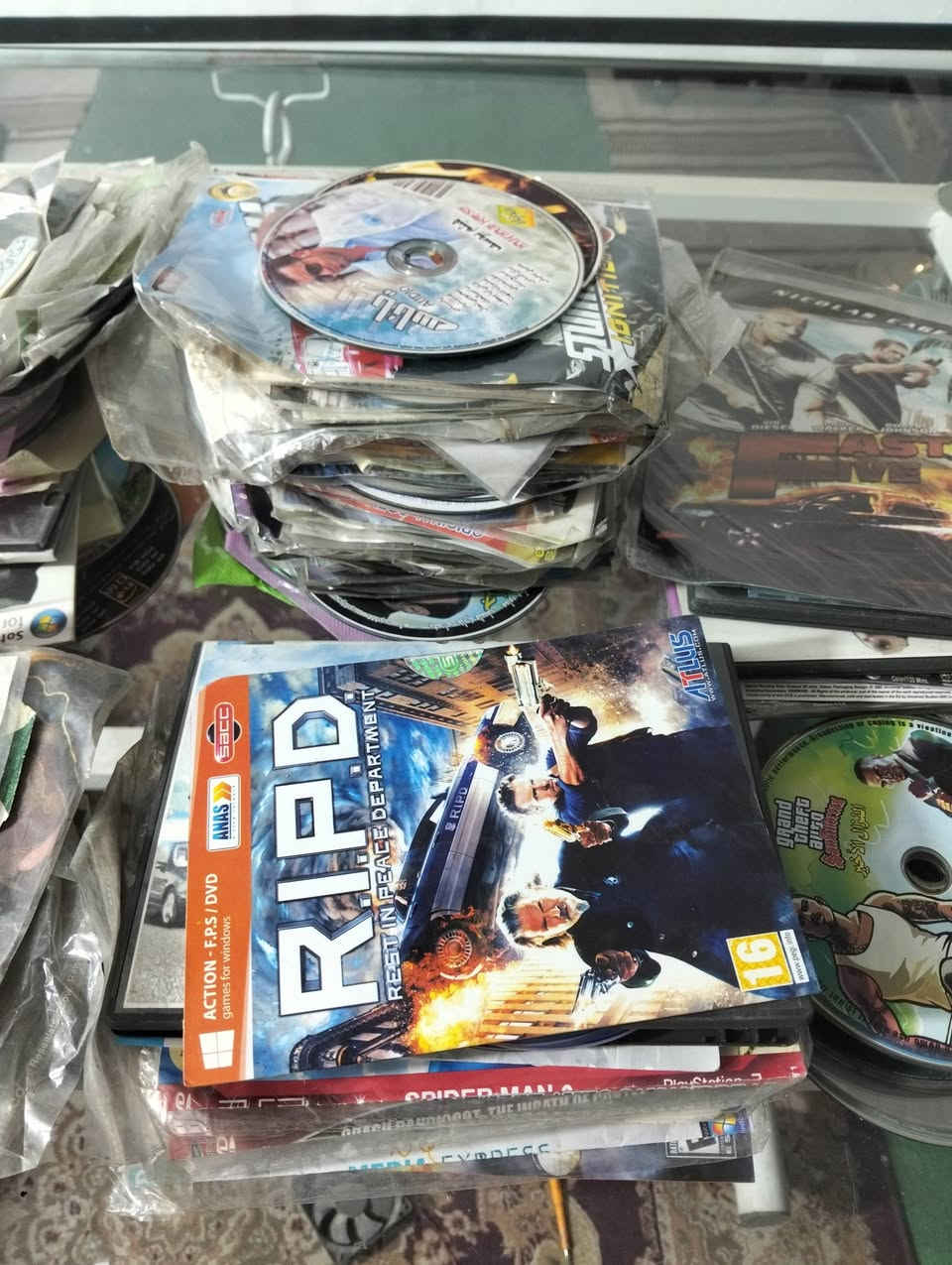 للبيع
مجموعة اقراص
بغداد 
***********
