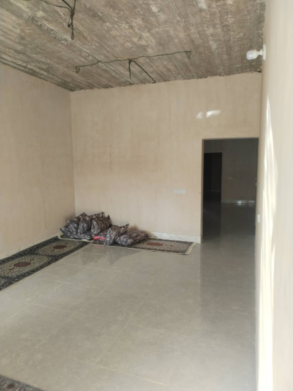 دار للبيع زراعي المساحه ٥٠٠متر غرفتين وصاله ومطبخ وربعه وباقي التفاصيل اتصل العنوان (قضاء العلم) منطقة حسين الجريش (السعر ٤٤)***********
