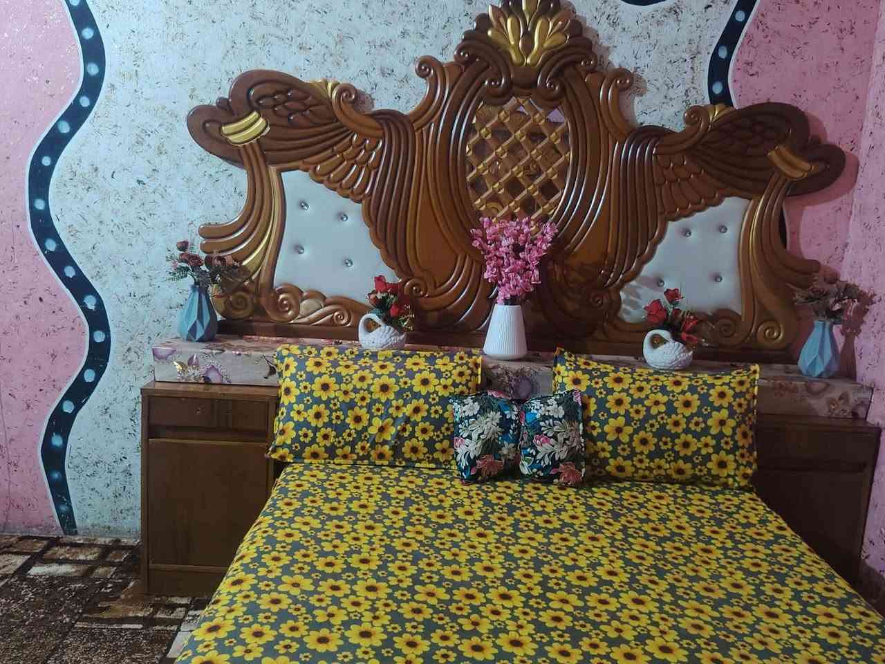 من رخصت الادمن فرفه نوم مستعمله للبيع مكاني ديالى الخالص قريه الاسواد السعر ٥٠٠ وبيها مجال اليريد يتواصل على رقم مامتواجد على فيس ***********
