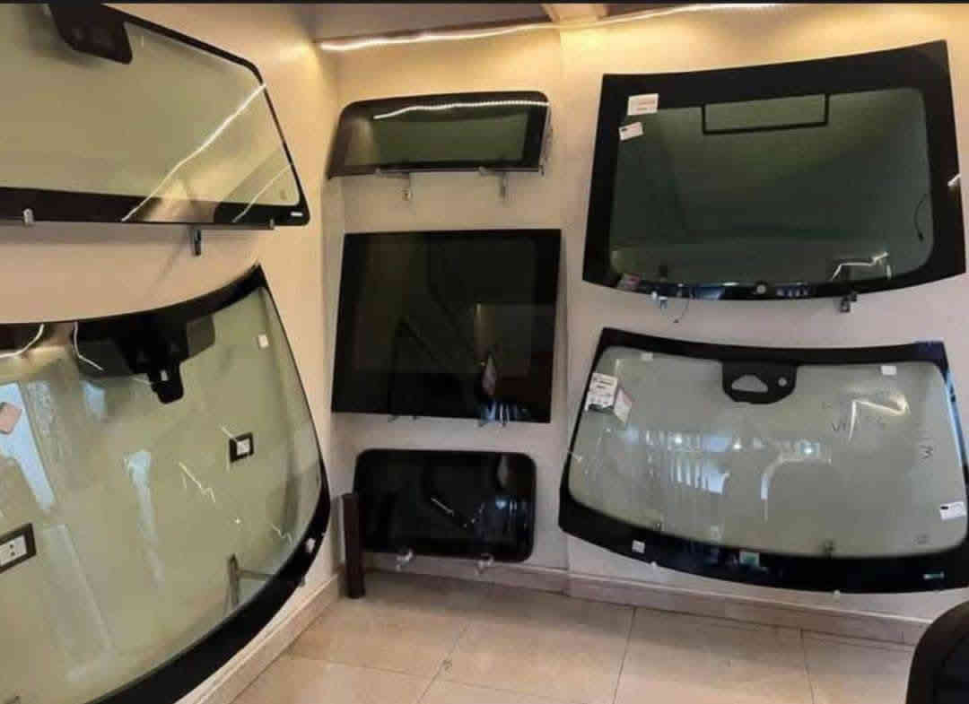 *********** ✅يتوفر لدينا جميع انواع زجاج السيارت وتبديل جميع انواع الزجاج المضلال ويتوفر لدينا جميع انواع السايد روف وال بنورما 
*********** بي وتساب ✅
الاصلي ونوعيه درجه اولى ✅
سليكون ضد الماء ✅
ضمان 3 سنوات من الوكيل مع وصل الضمان ✅
ويتوفر لدينا شد موقعي يعني نجيك ال باب بيتك او مكان عملك
مع ضمان الشغل والعمل الموقعي ✅
موقع المحلات ساحة الطيران بادارة أبو الشوش ✅
اهلا وسهلا بيكم ✅
