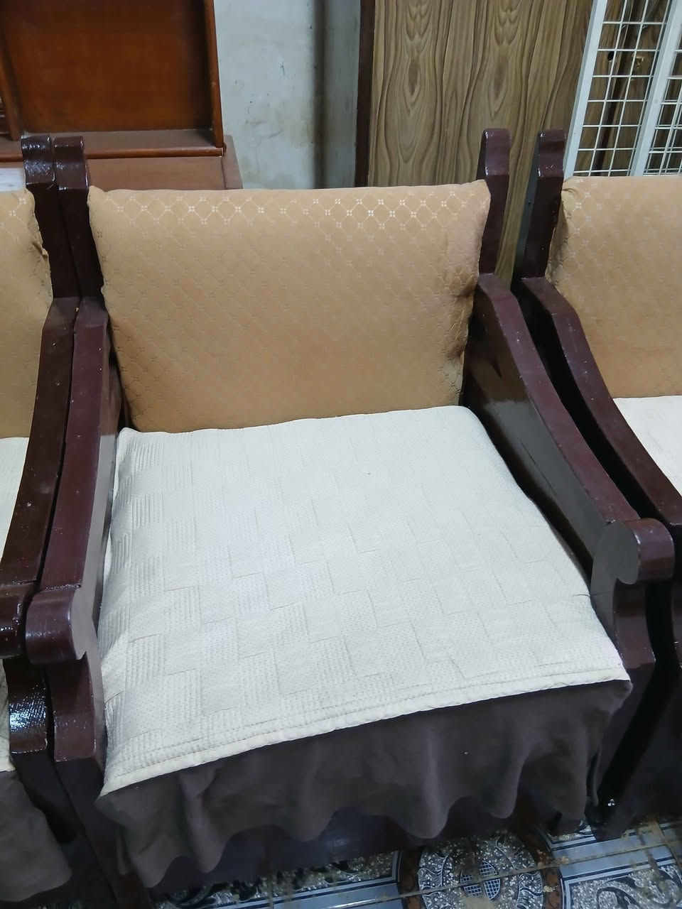 حي الفرات قرب مطار بغداد بغداد, العراق


**إذا كنت صاحب هذا الإعلان وتريد حذفه لأي سبب، رجاءا أرسل رسالة إلى الدعم الفني**