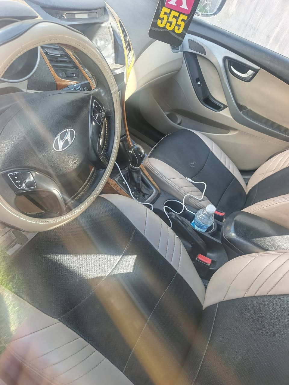 سلام عليكم النتر ١٥ للبيع مكينه ٢٠٠ دوش سياره فتحه تحكمات مري شفط تبريد قطعتين سياره مابيه أي نقص سعر شده و٣ اوراق وبيه مجال ***********
