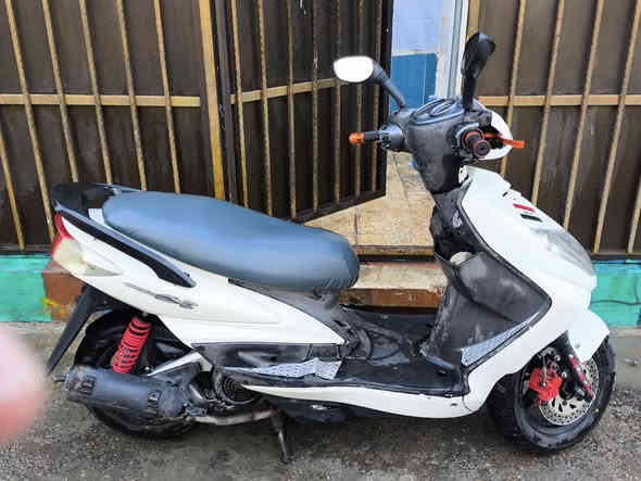 السلام عليكم متاح سكنس فحل نضافة فول كفرات اصلية مكينة جديدة رمبة صارلي شهر من شديتهة سعرهة ٥٥٠الف مكاني بغداد حي اور ***********
