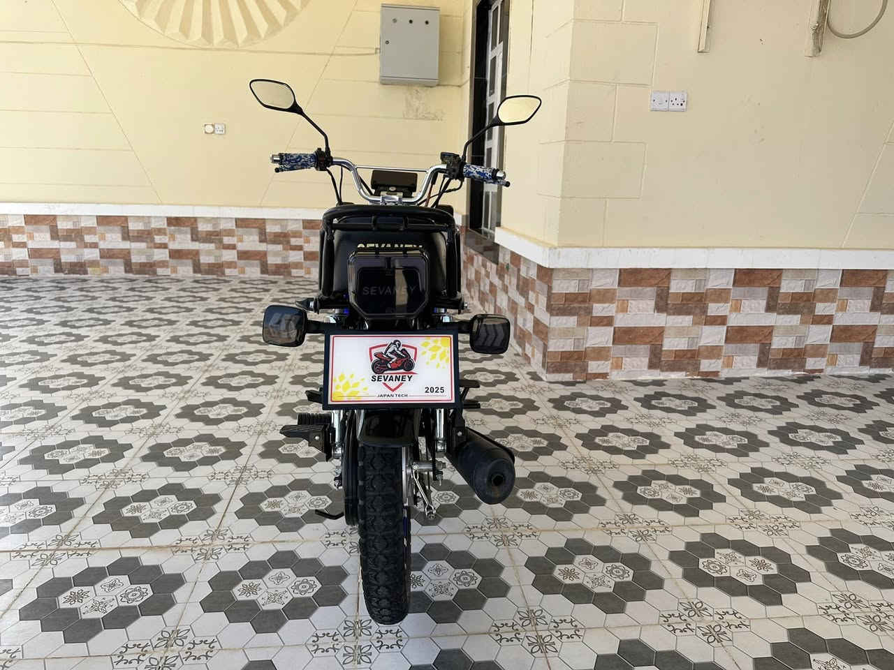 السلام عليكم دراجه ايراني موديل 25 دراجه بعدها كلش جديده وماشيه قليل الرمادي السعر 950 وبي مجال بسيط الشراي يتصل عل رقم ***********
