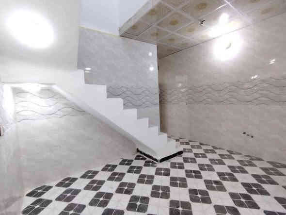 دار للبيع المساحة 80متر مع كافه خدمات تبليط ماء كهرباء طابو زراعي سند 25اقرار محكمه تنازل بسم المشتري قريبه للشارع العام مقابل ملحق قريه الغدير السعر 25مع المجال اتصل ***********
